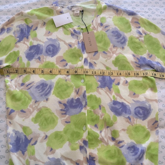 NWT J. Crew The Clare Watercolor Floral Cardigan Size Medium - Picture 4 of 6